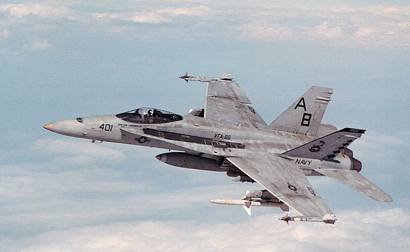 F-18C_Hornet_of_VFA-86_in_flight_over_the_Persian_Gulf_in_1998.JPEG.jpeg